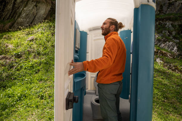 Best Construction site porta potty rental  in Clearwater, KS
