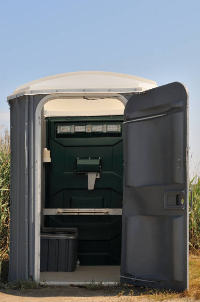 Best Portable toilet rental cost  in Clearwater, KS